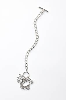 HORSESHOE LOGO TOGGLE BRACELET