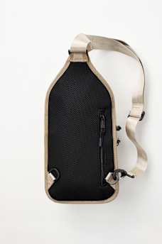 WORLD TOUR PATCH SLING BAG, image 4