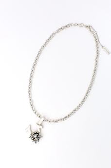 HORSESHOE ROSE NECKLACE