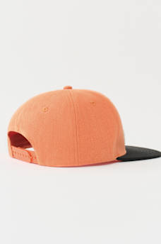 GORRA DEL OESTE CON COSTURA CRUZADA
