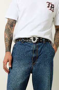 HORSESHOE BUCKLE GROMMET LEATHER BELT, image 1