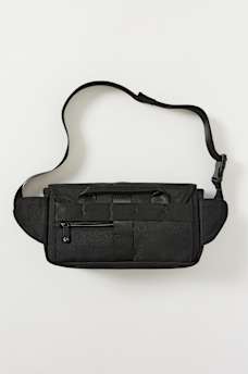 HORSESHOE FLAP SLING BAG