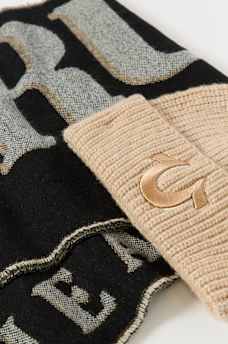 TRUE BEANIE & SCARF SET