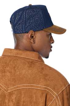 CONTRAST BRIM DENIM HORSESHOE HAT