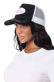 LOGO PATCH TRUCKER HAT