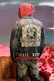 JINGLED DARK WASH