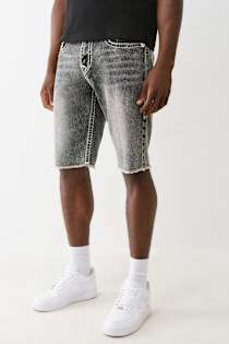 RESISTANCE BLACK WASH