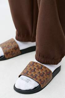 Muse Dark Brown