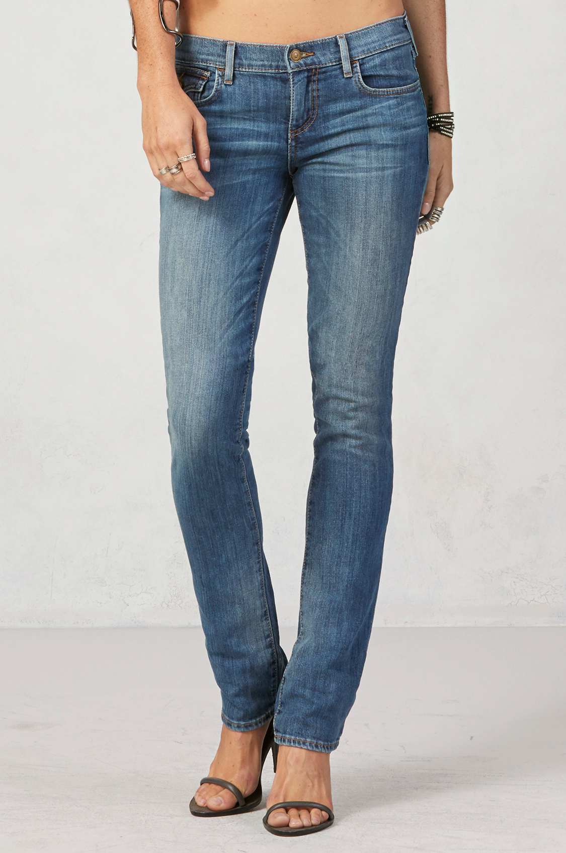 True Religion women’s slim straight jeans blue size deals 26in